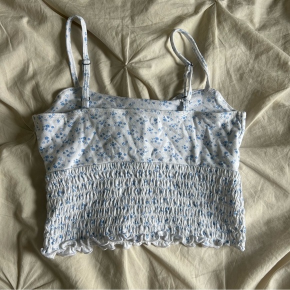 Womens Hollister Floral Blue Smocked XS Crop Top - Picture 5 of 7